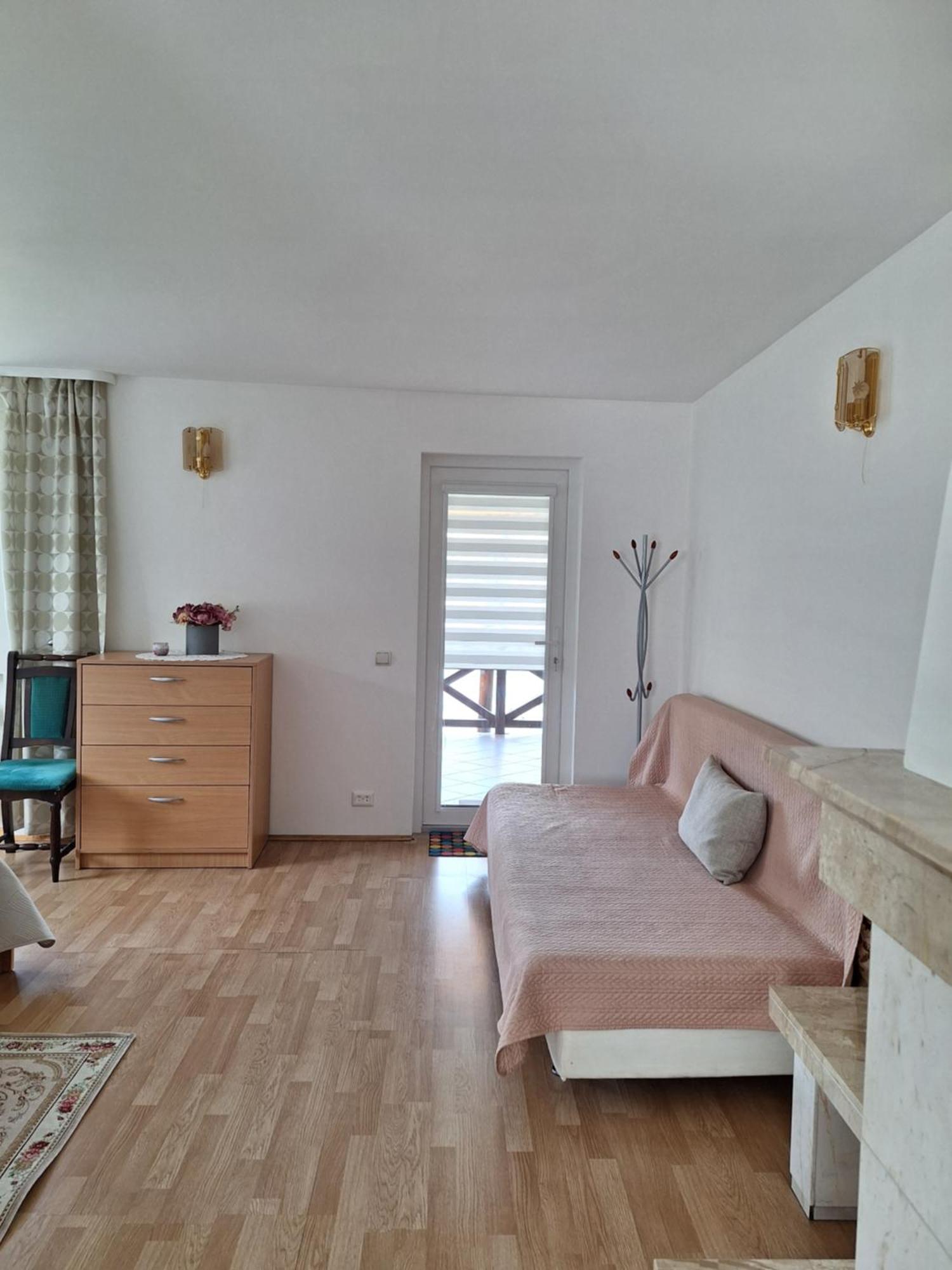 Augutes Zurlienes Apartamentai ทราไก ภายนอก รูปภาพ
