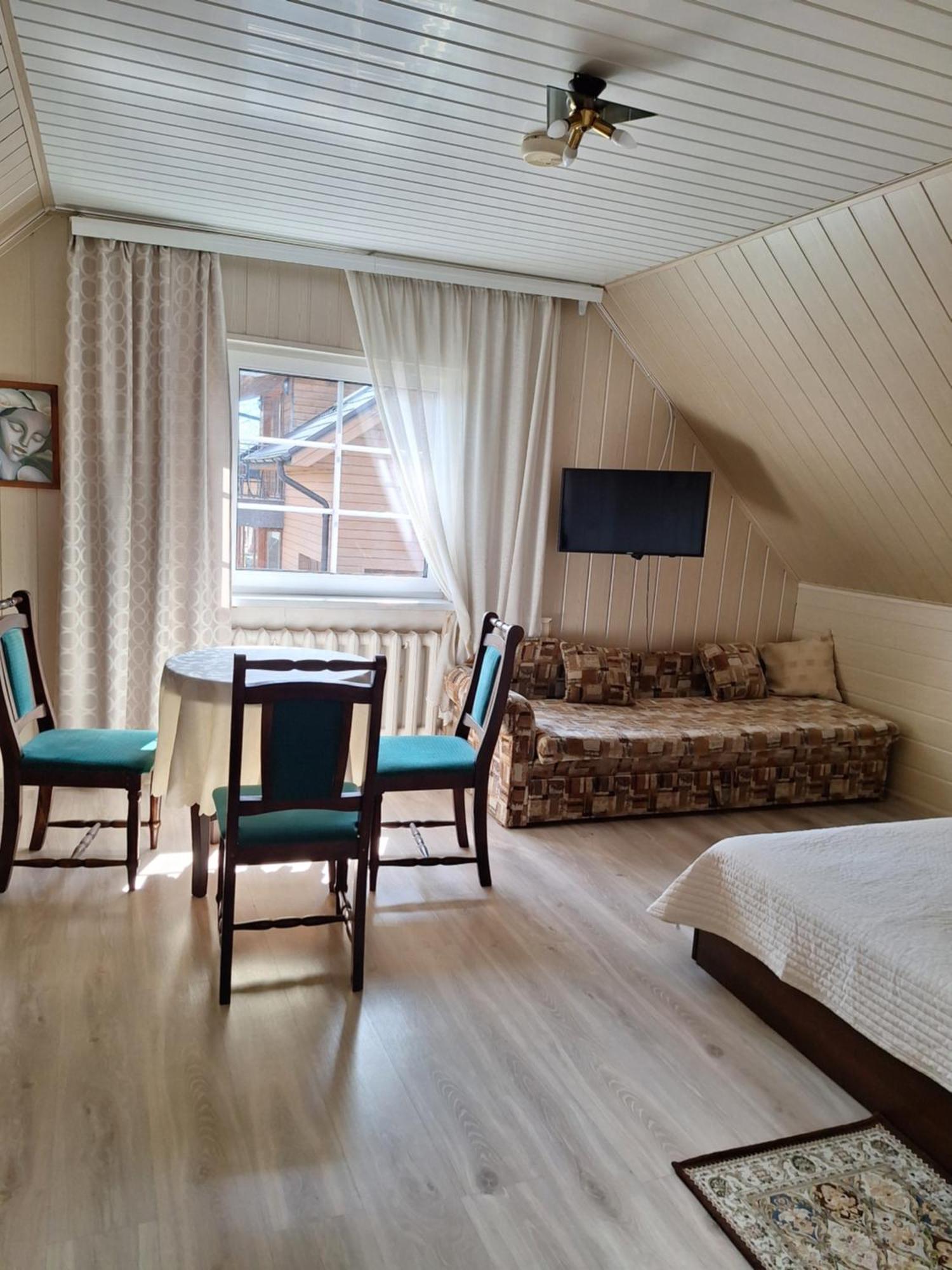 Augutes Zurlienes Apartamentai ทราไก ภายนอก รูปภาพ