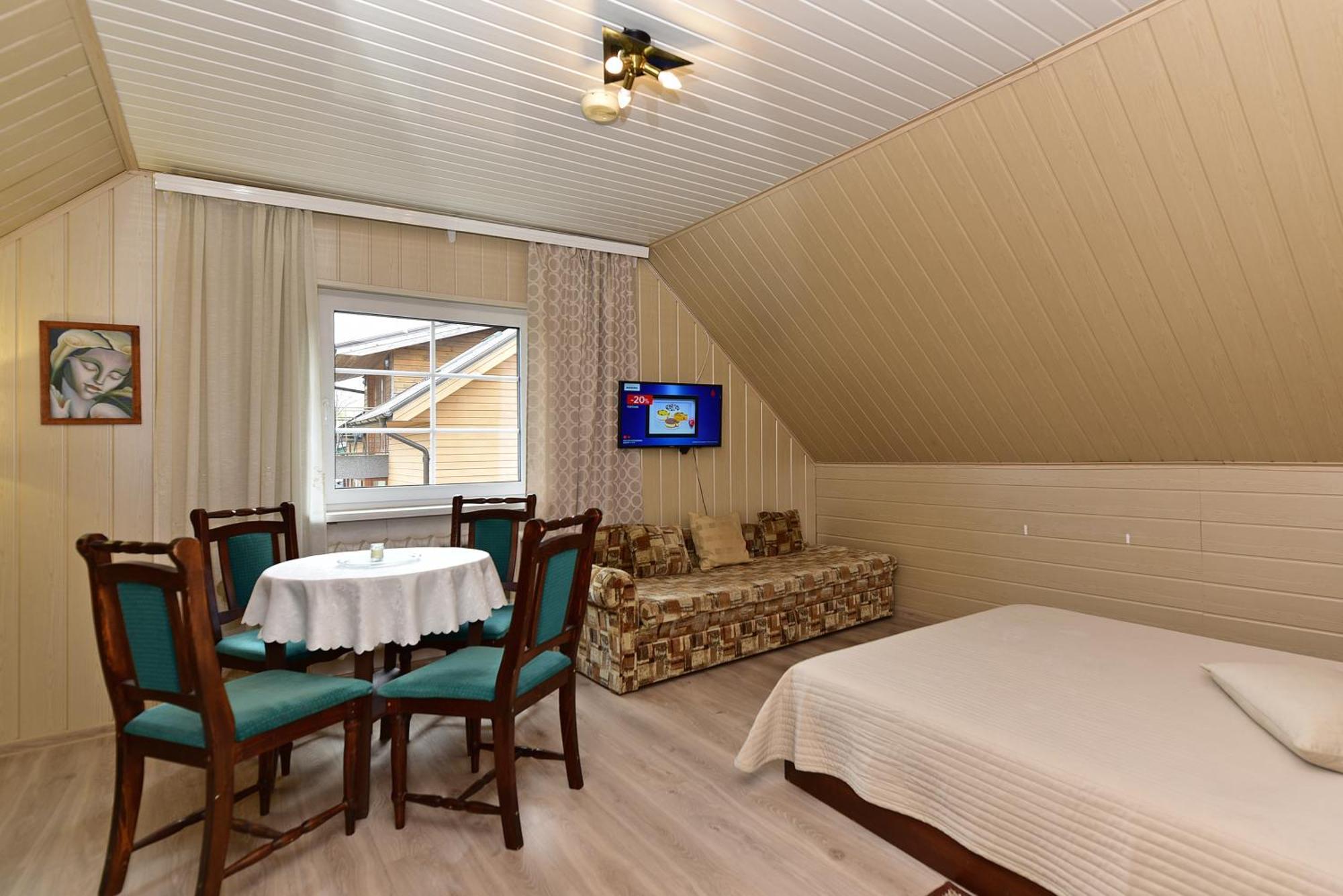 Augutes Zurlienes Apartamentai ทราไก ภายนอก รูปภาพ