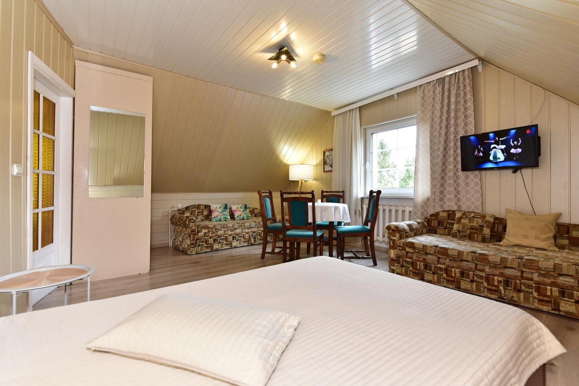 Augutes Zurlienes Apartamentai ทราไก ภายนอก รูปภาพ